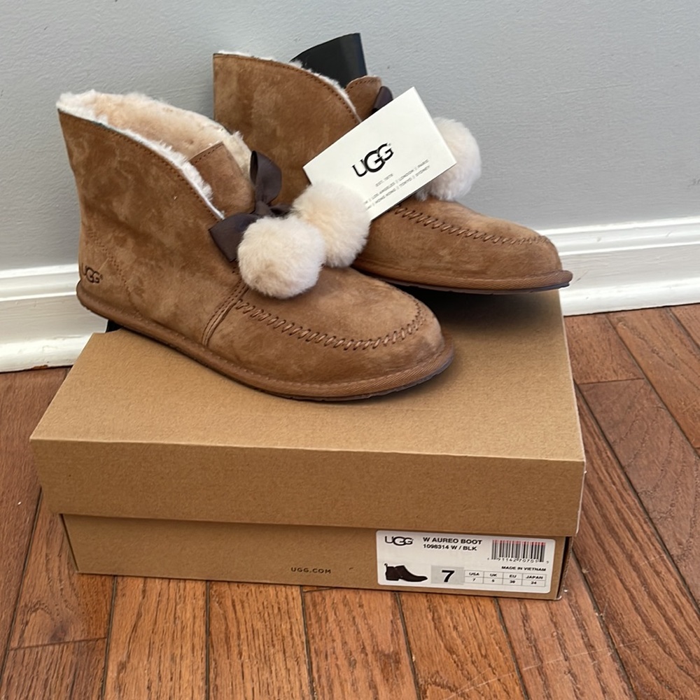 Ugg Bootie